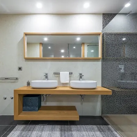 Luxurious With Private Sea Access -dubrovnik *