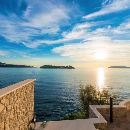 Willa Luxurious With Private Sea Access -dubrovnik Dubrownik